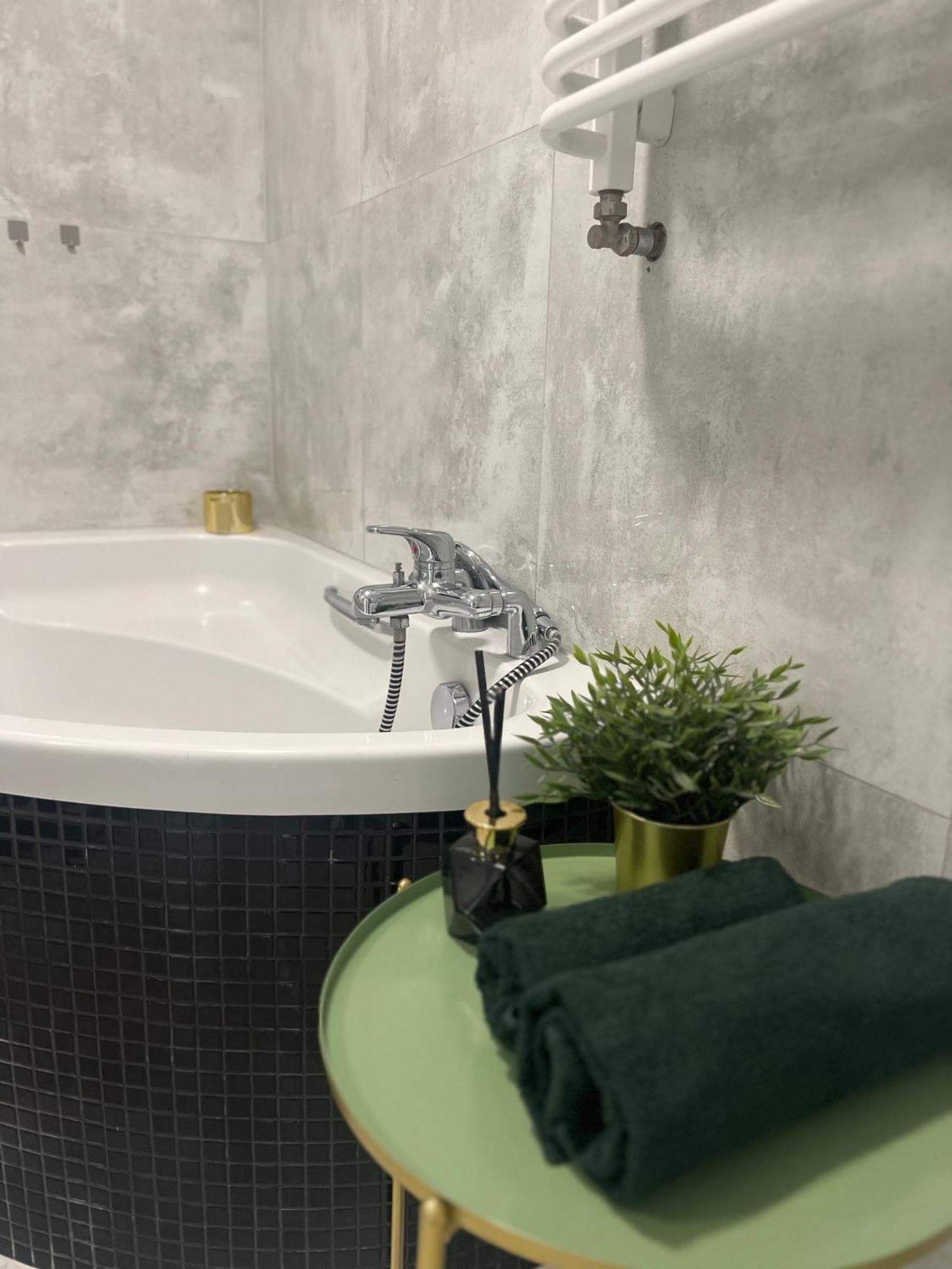 Apartment In Cyprysowa Warsaw